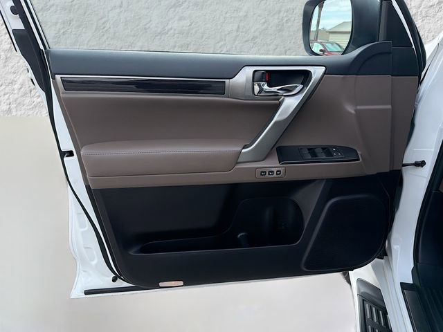 Used 2023 Lexus GX 460 Premium image 23