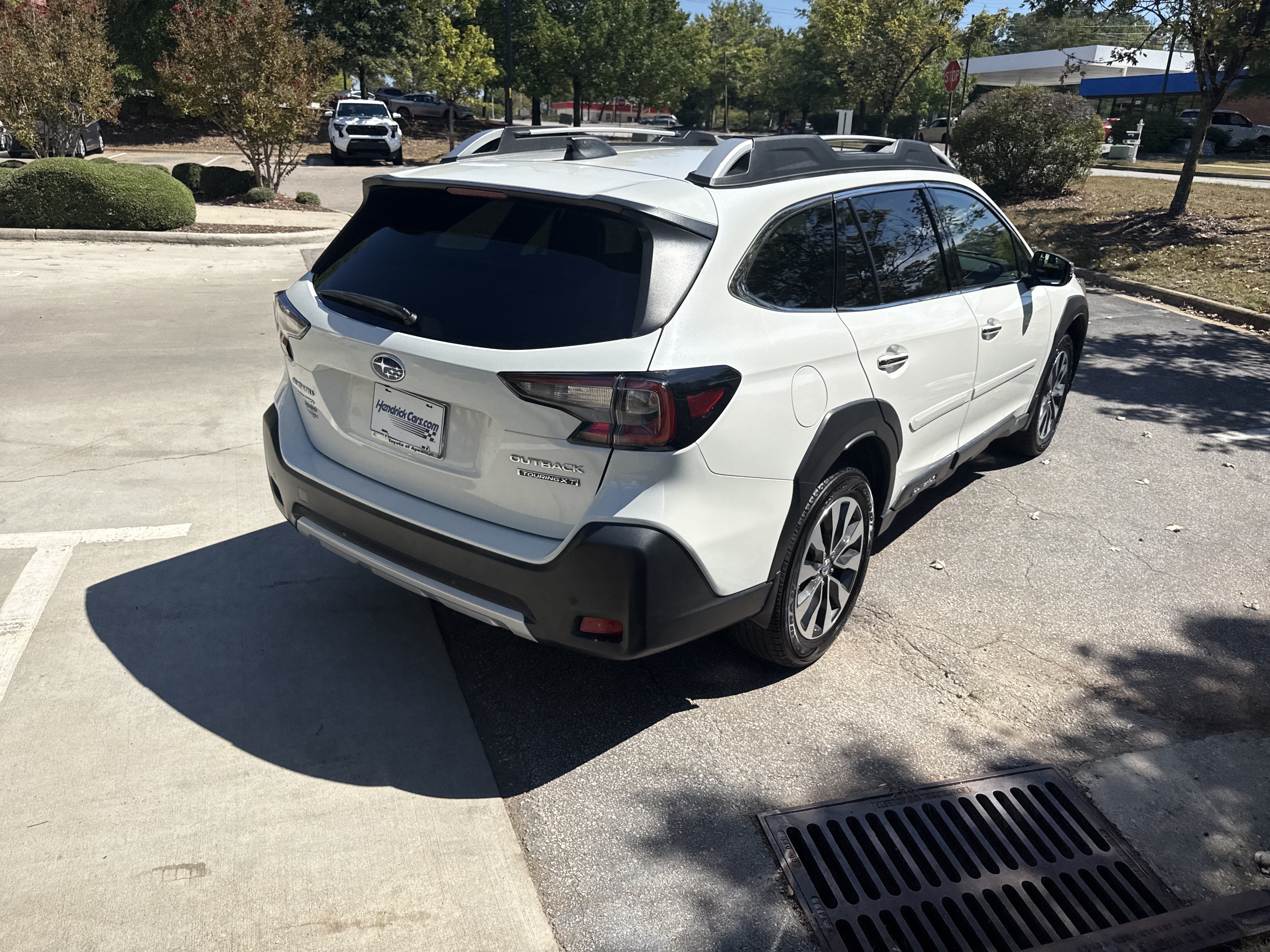 Used 2023 Subaru Outback Touring XT AWD/4WD image 10