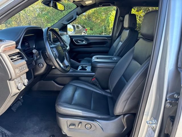 Used 2024 Chevrolet Suburban Z71 w/ Luxury Package image 9