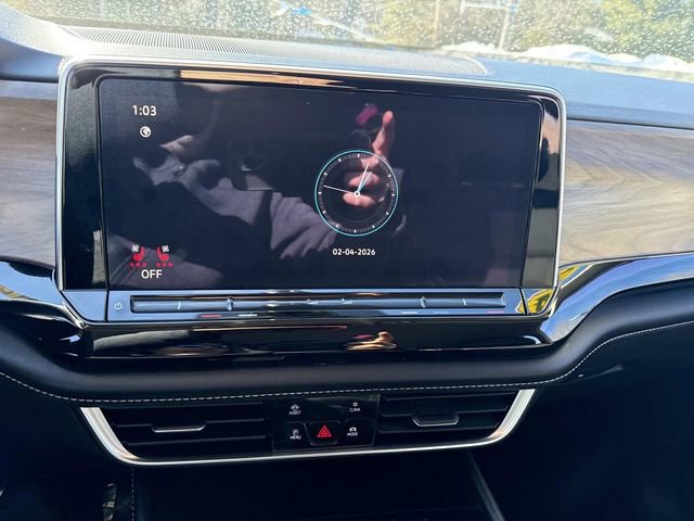 Used 2024 Volkswagen Atlas SE image 25