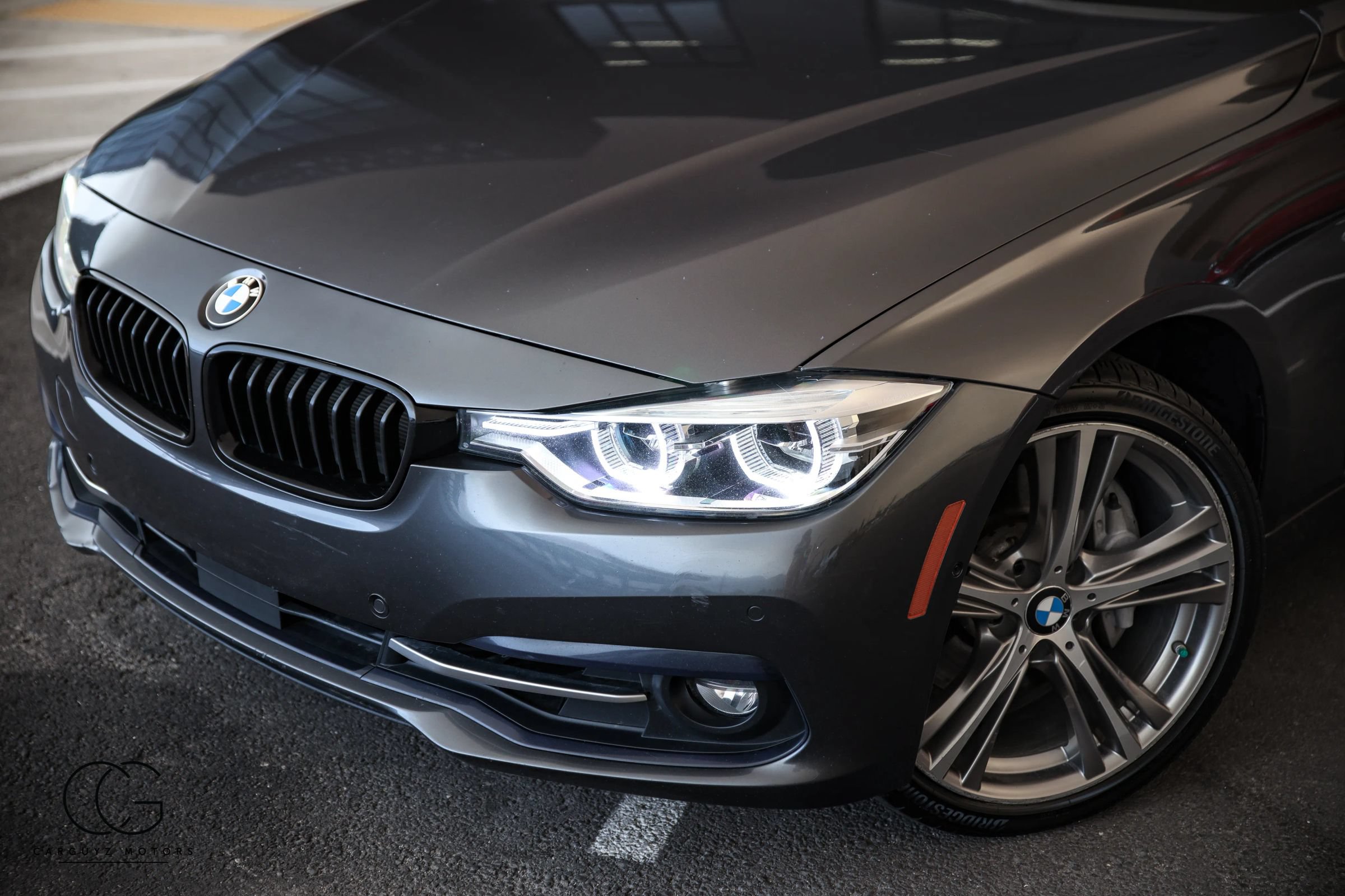 Used 2017 BMW 340i xDrive Sedan AWD/4WD image 4