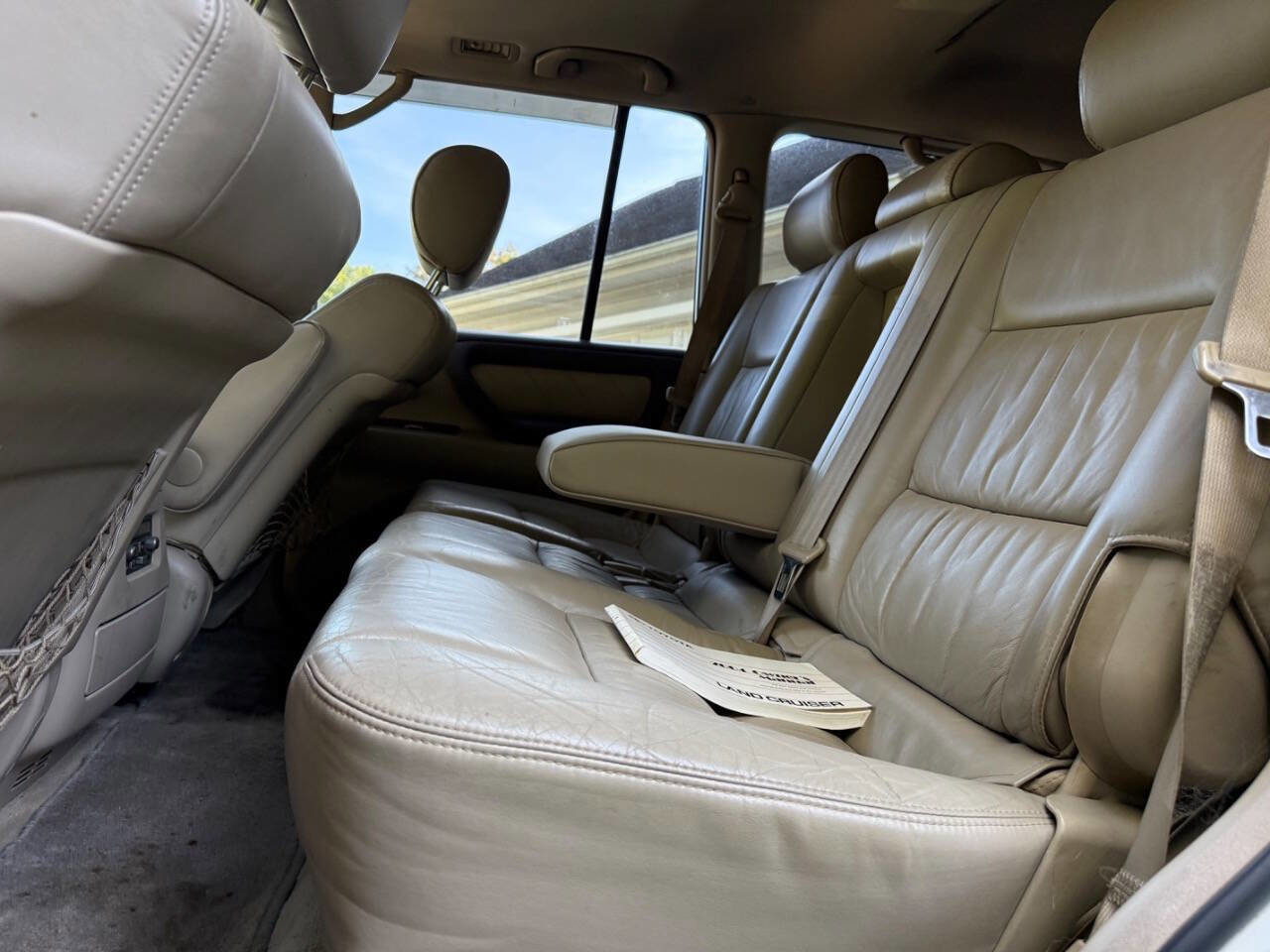 Used 2004 Toyota Land Cruiser image 8