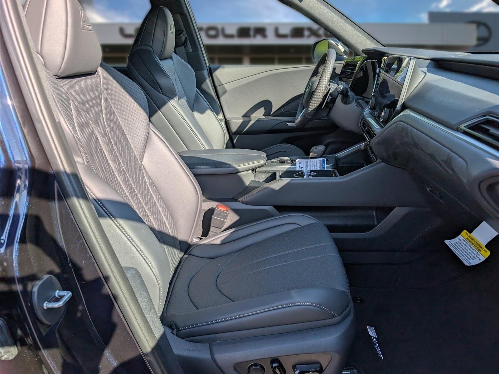 New 2026 Lexus TX 500h AWD w/ Technology Package image 8