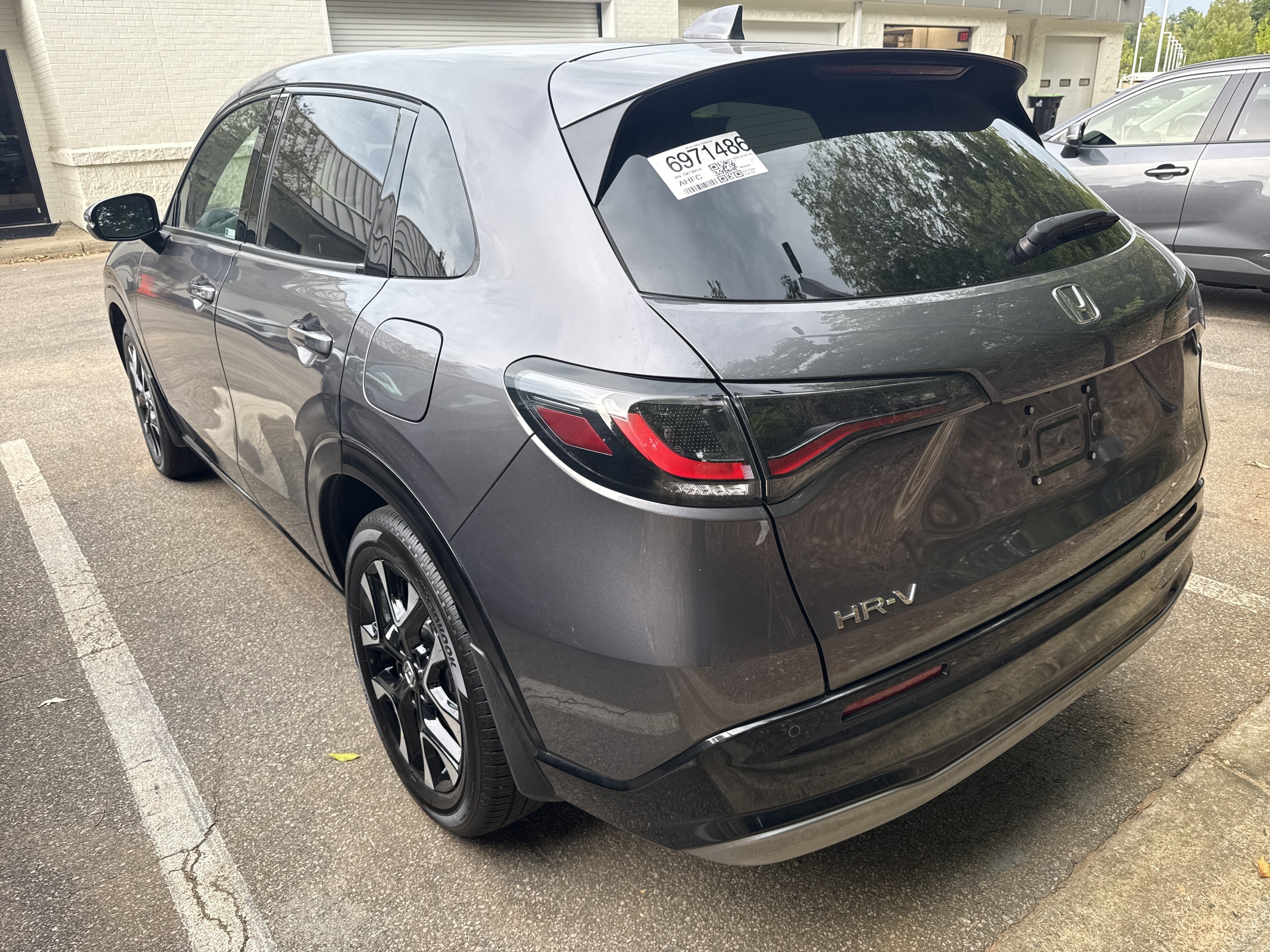 Used 2026 Honda HR-V EX-L image 6