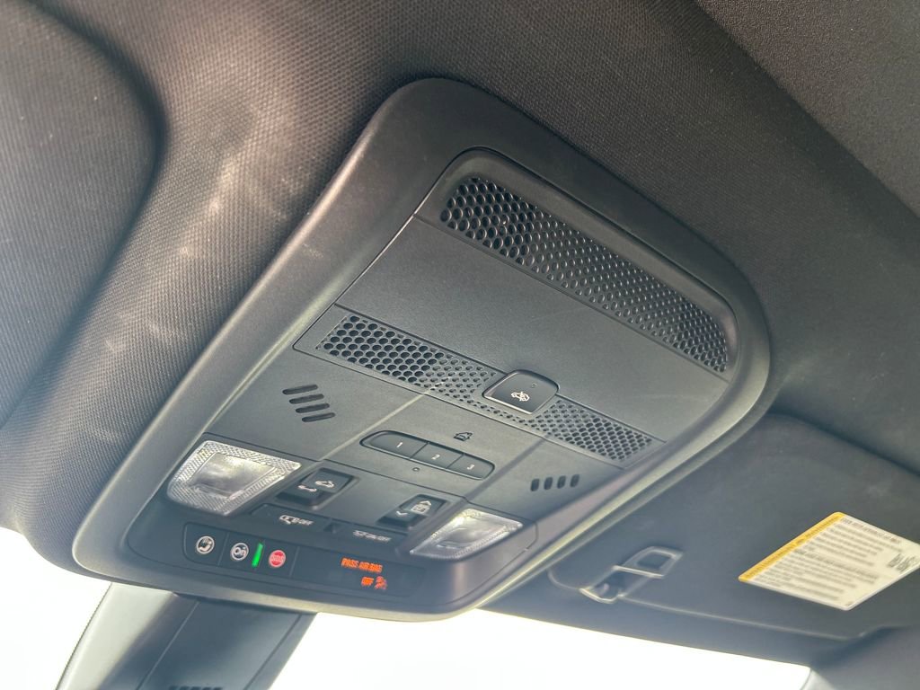 Used 2023 Cadillac XT6 Sport image 32