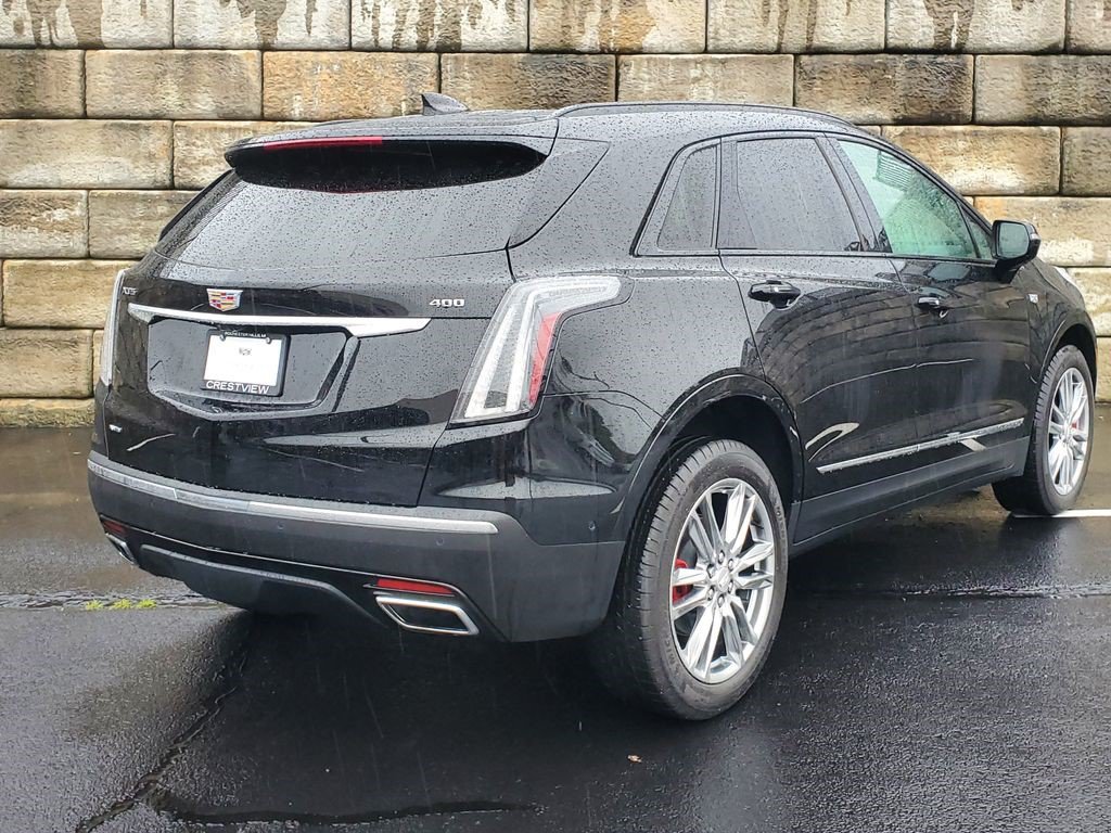 Certified 2026 Cadillac XT5 Sportv w/ LPO, Floor Liner Package AWD/4WD image 7