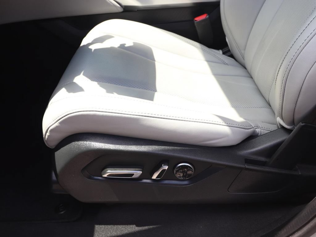 Used 2023 Acura MDX FWD w/ Technology Package image 17