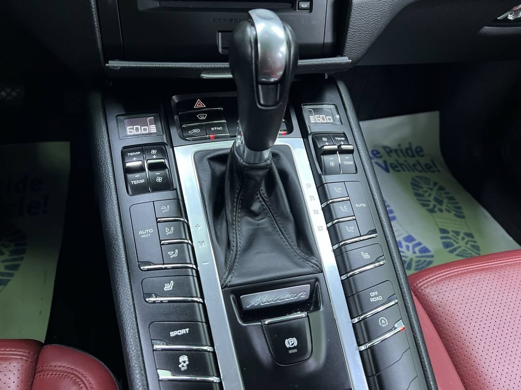 Used 2016 Porsche Macan S AWD/4WD image 23