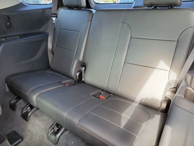 Used 2020 Chevrolet Traverse RS FWD image 10