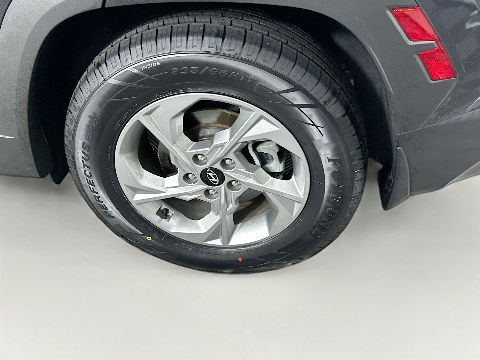 Used 2023 Hyundai Tucson SEL image 11