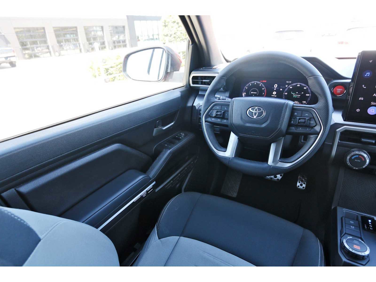 Used 2025 Toyota Tacoma TRD Sport image 6