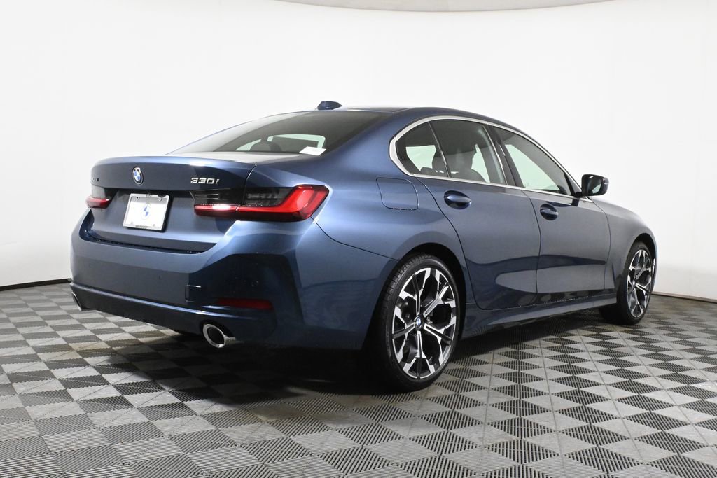 Used 2026 BMW 330i xDrive Sedan w/ Convenience Package image 7