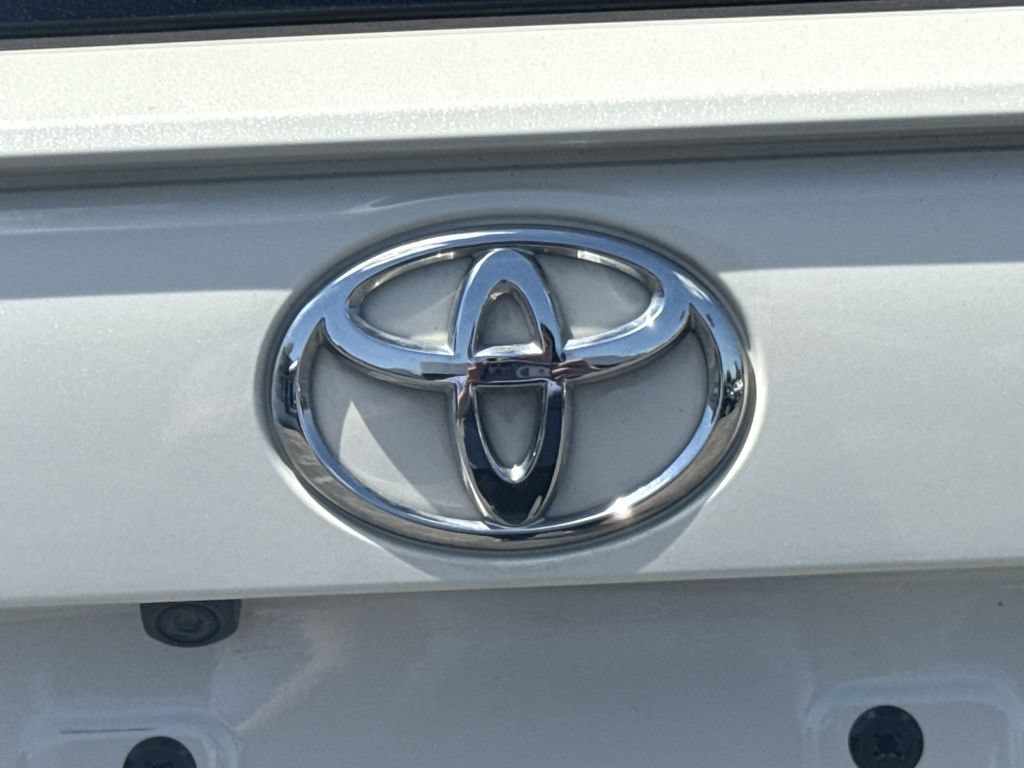 Used 2021 Toyota RAV4 XLE Premium FWD image 24