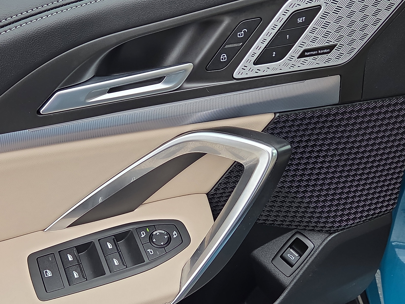 Used 2024 BMW X1 xDrive28i w/ Premium Package image 13