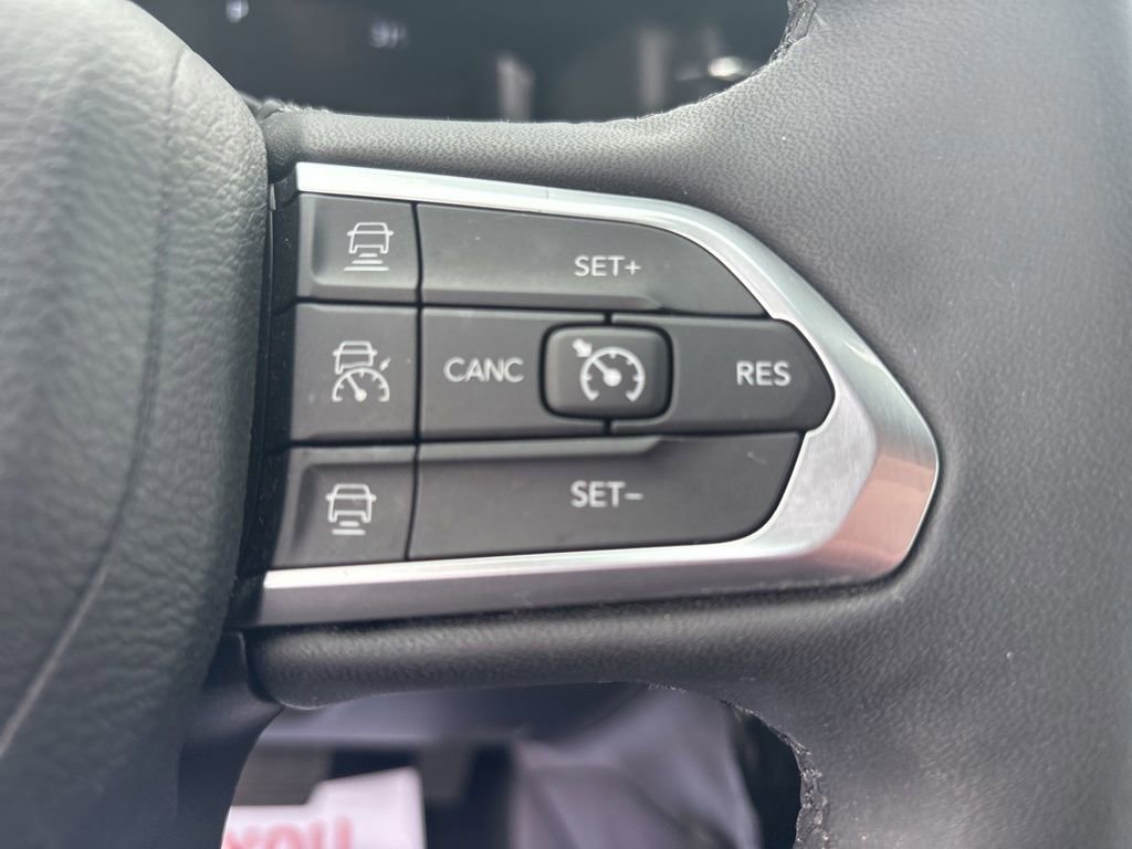 Used 2023 Jeep Compass Limited w/ Elite Group image 17