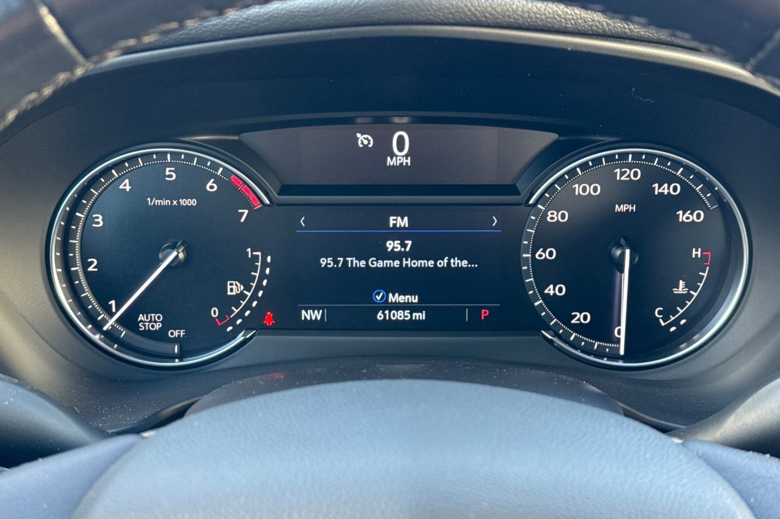 Used 2023 Cadillac XT4 Premium Luxury image 28