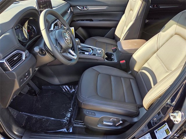 New 2025 MAZDA CX-5 Signature image 6