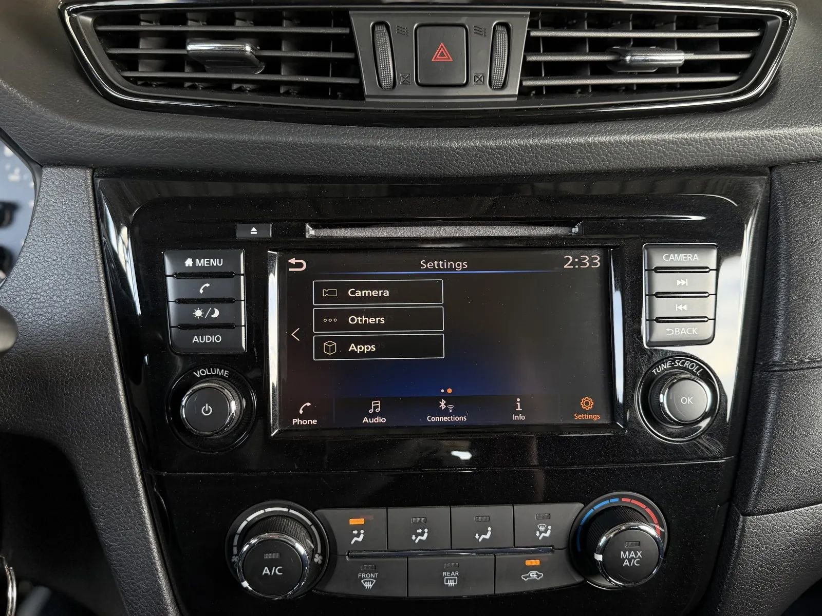 Used 2020 Nissan Rogue S w/ Special Edition Package image 30