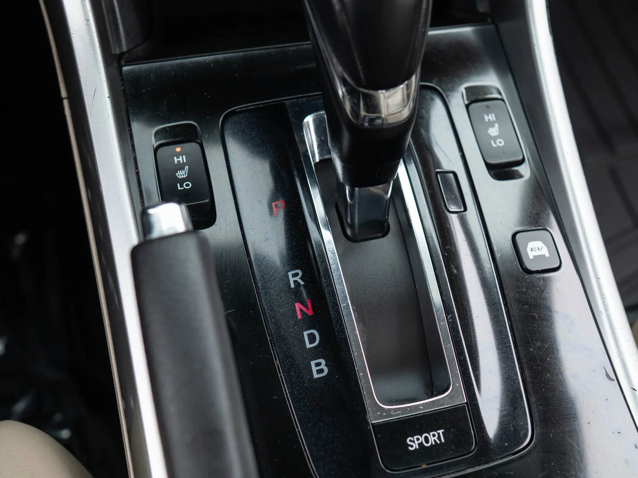 Used 2017 Honda Accord EX-L image 32