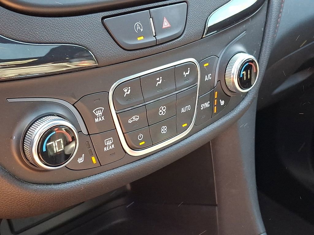 Used 2022 Chevrolet Equinox RS w/ RS Leather Package image 16