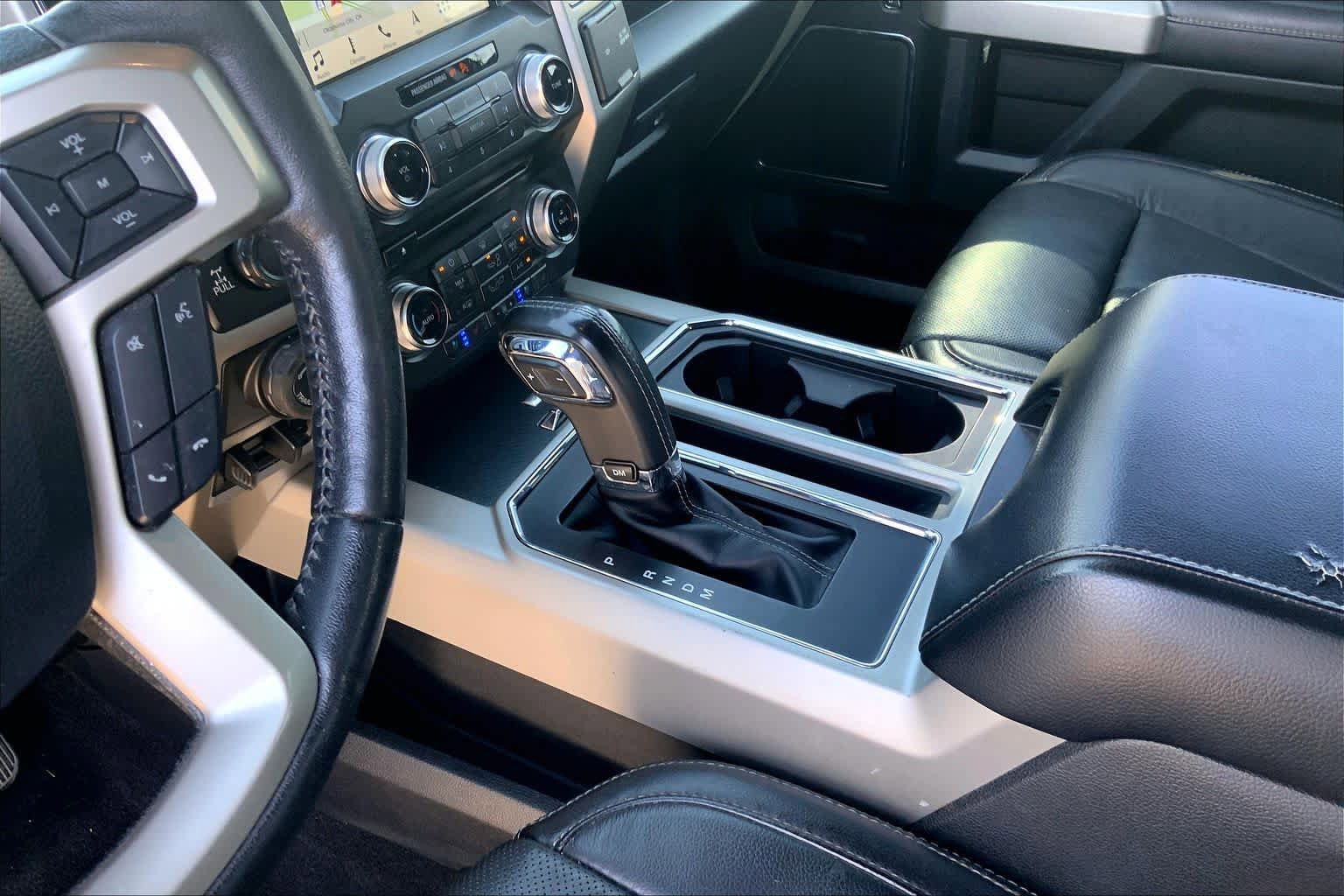 Used 2018 Ford F150 Lariat w/ Equipment Group 502A Luxury AWD/4WD image 16