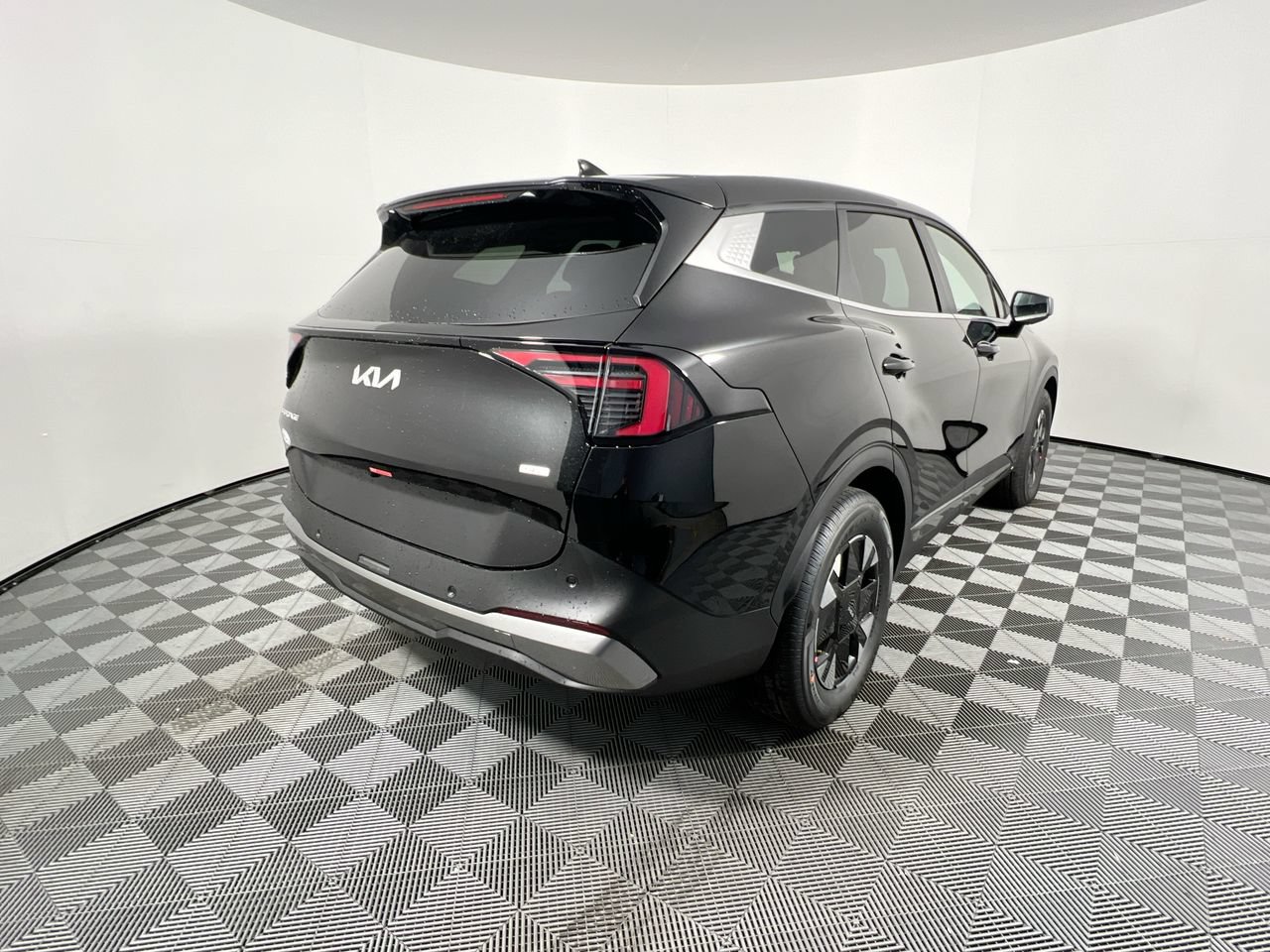 New 2027 Kia Sportage LX FWD image 3