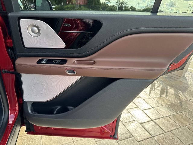 New 2026 Lincoln Aviator Reserve image 21