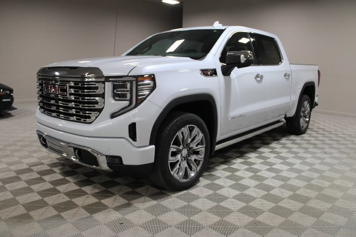 New 2026 GMC Sierra 1500 Denali w/ Denali Reserve Package AWD/4WD image 8