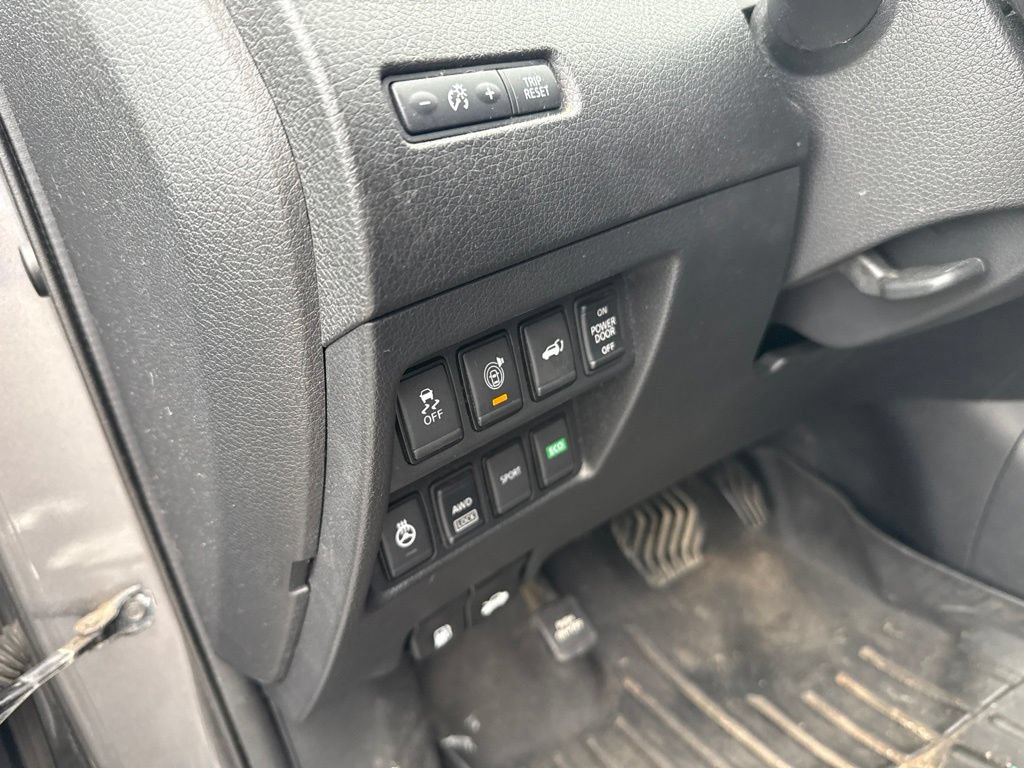 Used 2017 Nissan Rogue SL AWD/4WD image 19