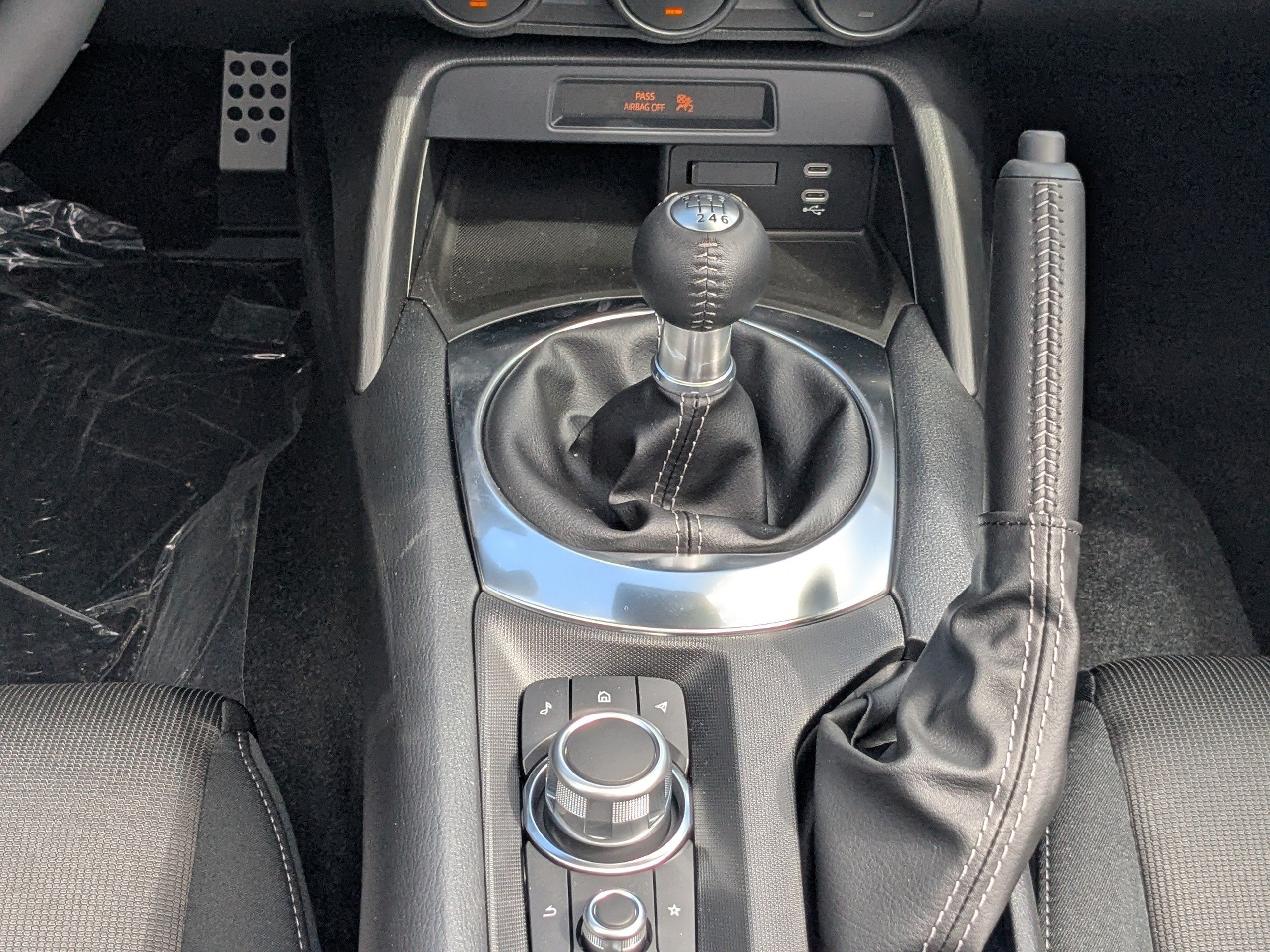 New 2026 MAZDA MX-5 Miata Sport w/ Interior Package RWD image 15