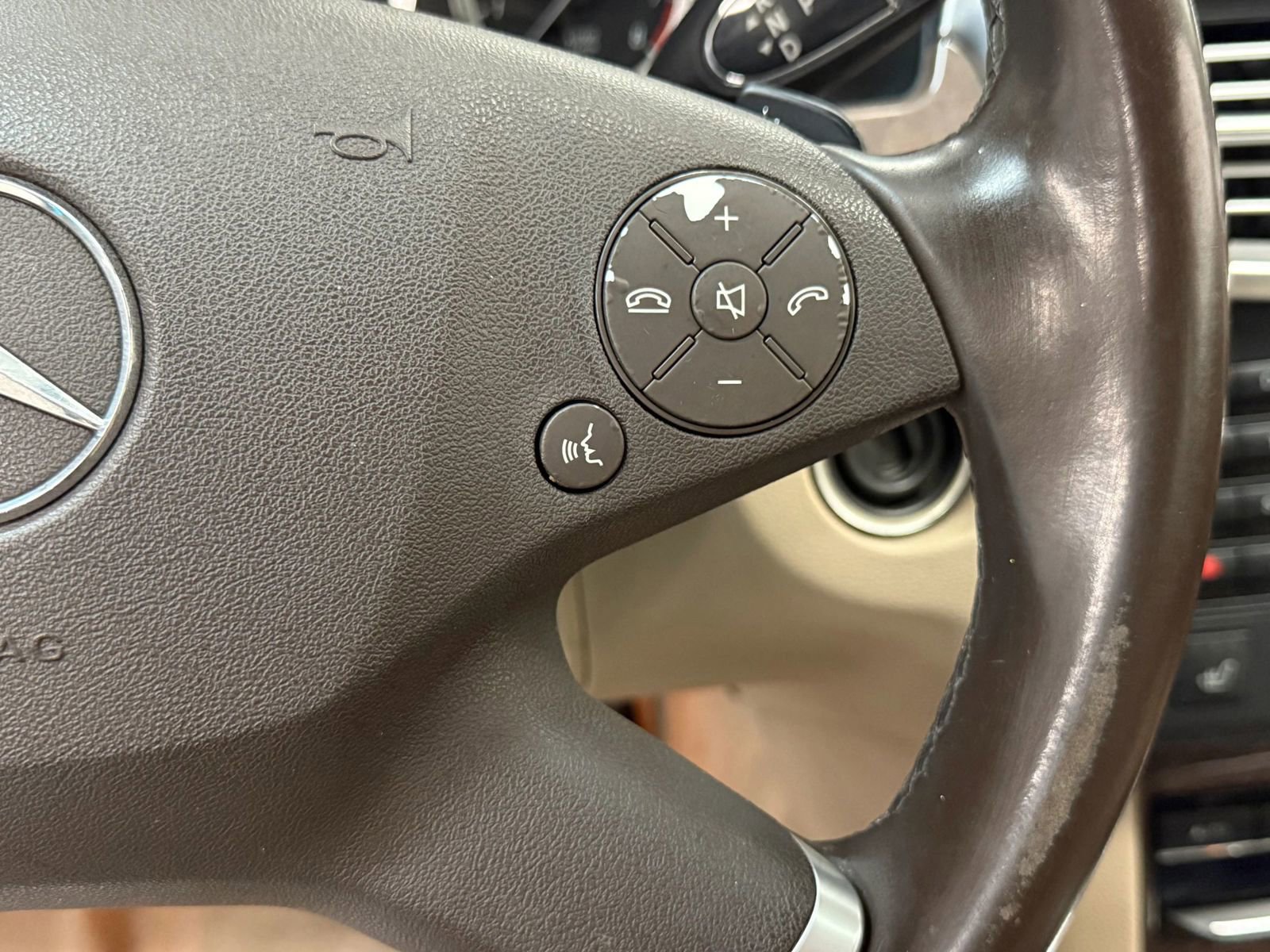 Used 2011 Mercedes-Benz E 350 4MATIC Sedan image 27