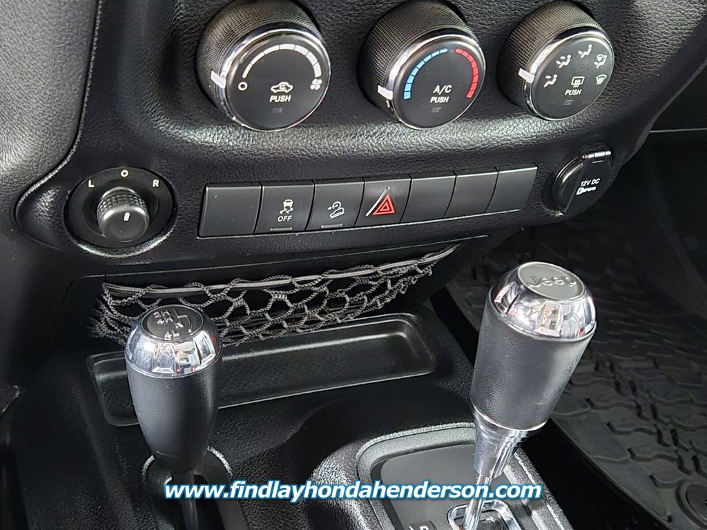 Used 2014 Jeep Wrangler Unlimited Sport w/ Quick Order Package 24S AWD/4WD image 29