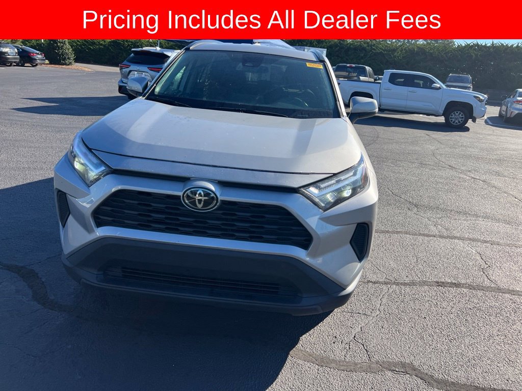 Used 2024 Toyota RAV4 XLE FWD image 9