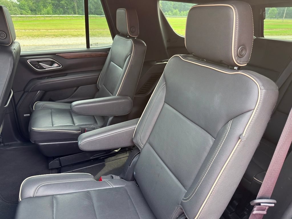 Used 2024 Chevrolet Tahoe Premier AWD/4WD image 30