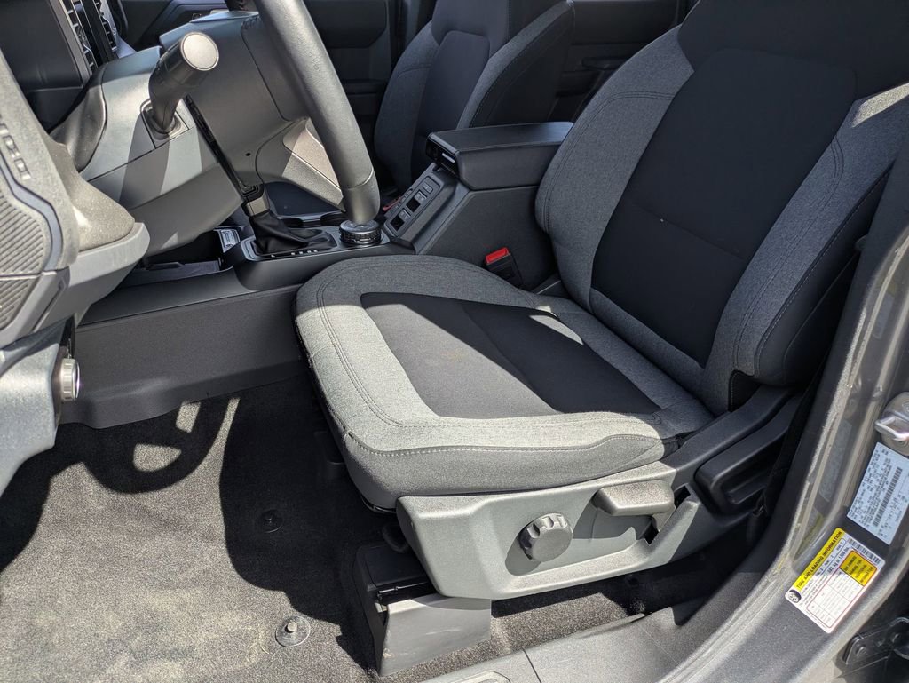 Used 2025 Ford Bronco Big Bend image 14