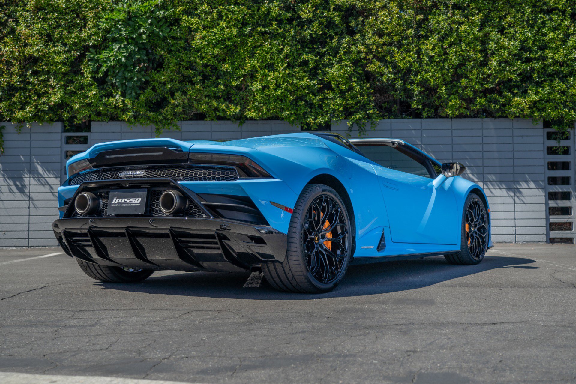 Used 2024 Lamborghini Huracan EVO image 30