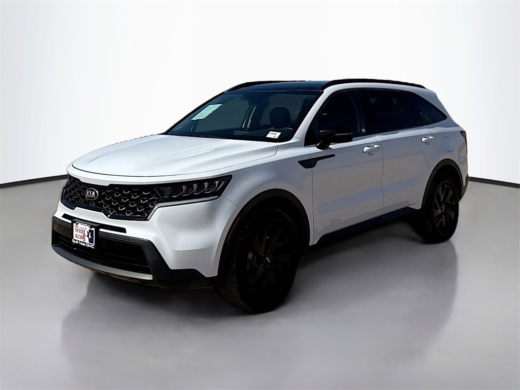 Used 2021 Kia Sorento S w/ Panoramic Sunroof Package image 3