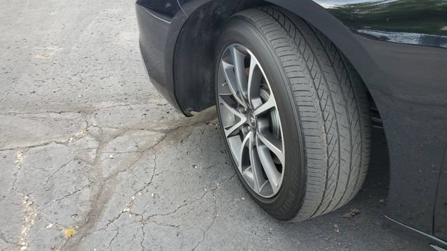 Used 2018 Acura TLX w/ Technology Package FWD image 3