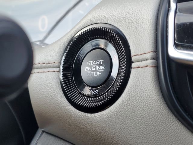 Used 2024 Jeep Compass Limited image 15