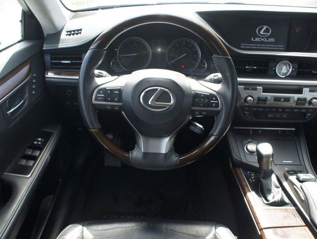 Used 2016 Lexus ES 350 image 5