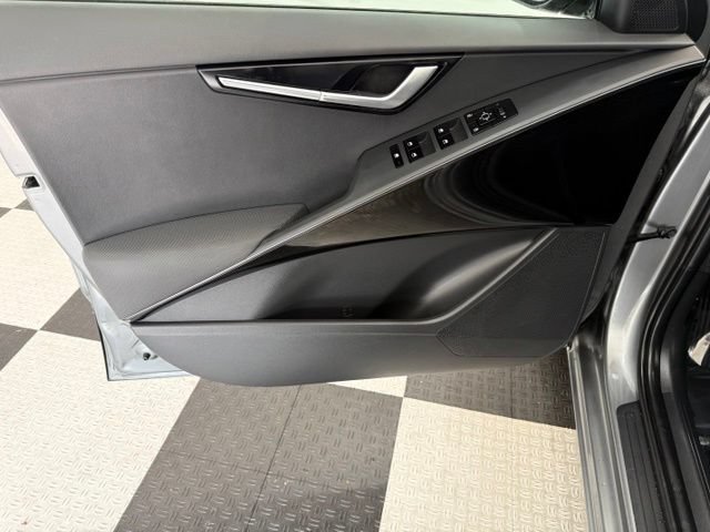 Used 2025 Kia Niro Wind w/ Wind Preserve Package FWD image 14