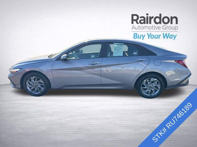 Used 2024 Hyundai Elantra SEL image 4