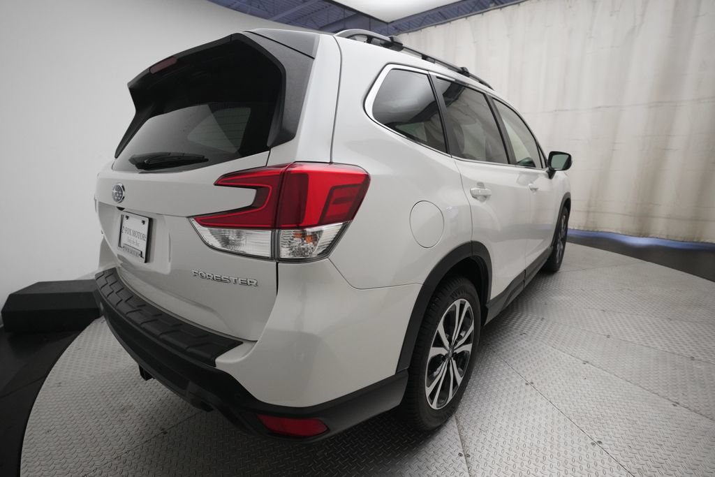 Used 2024 Subaru Forester Limited AWD/4WD image 12