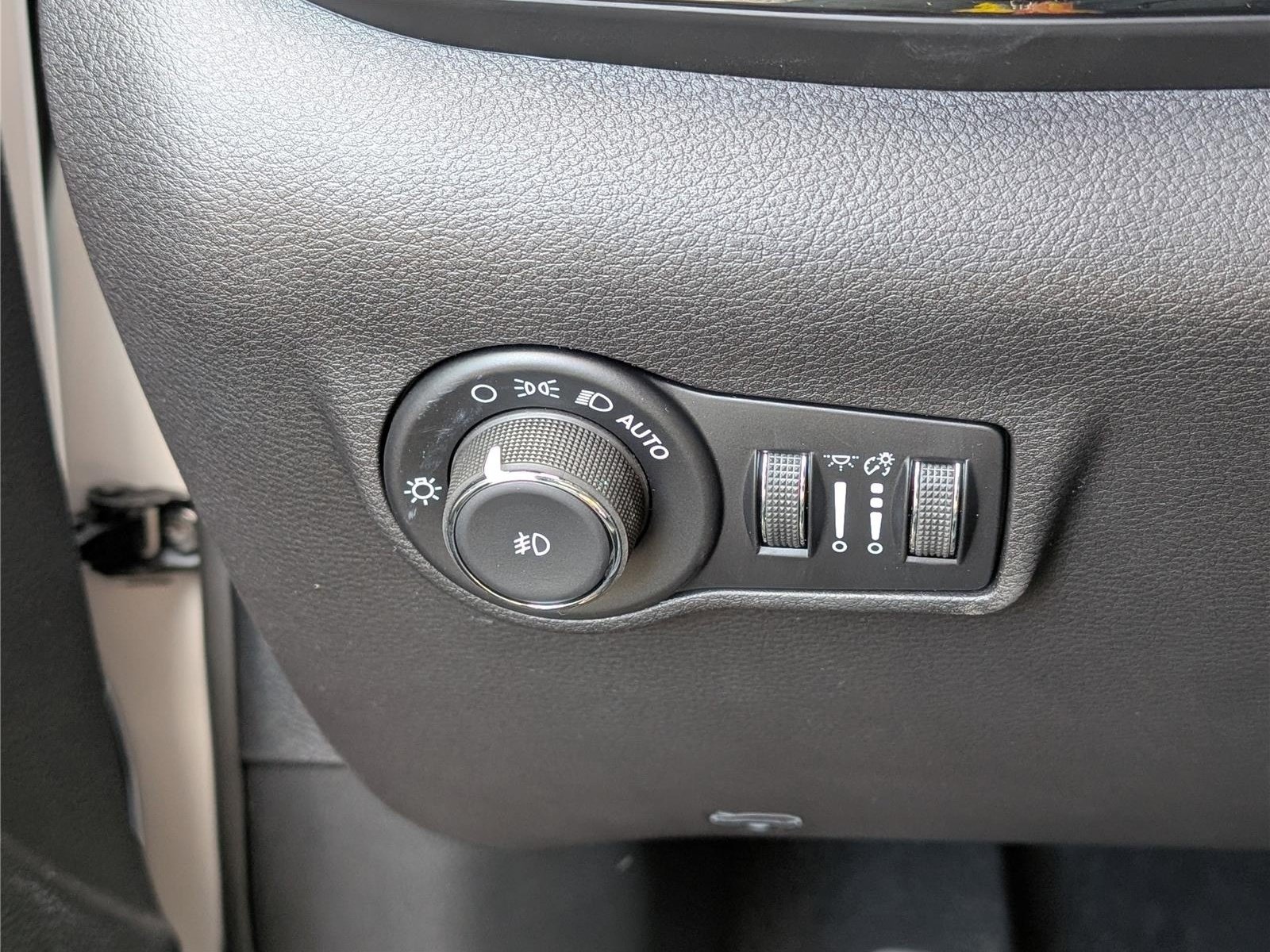 New 2026 Jeep Compass Latitude AWD/4WD image 15