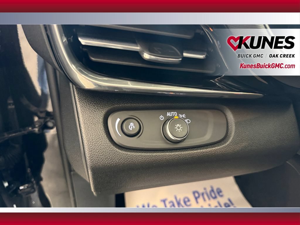 Used 2026 Buick Envista Sport Touring w/ Convenience I Package FWD image 19