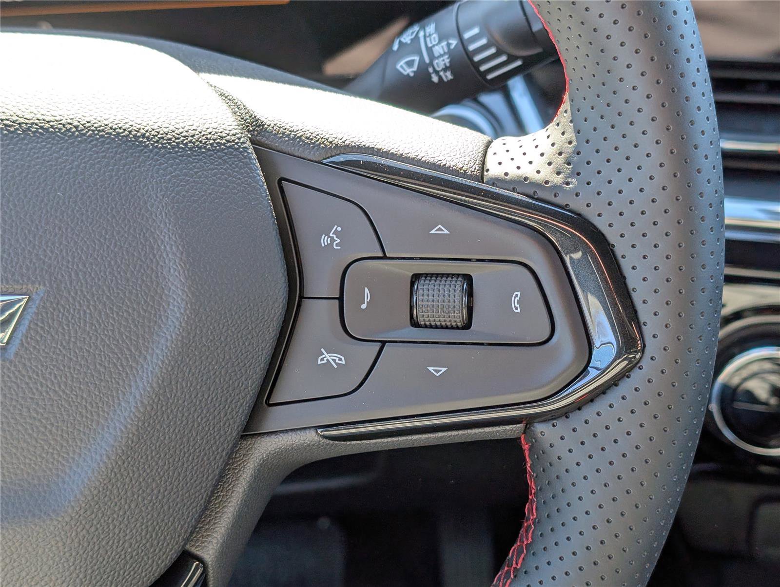 New 2026 Chevrolet Trax RS image 18