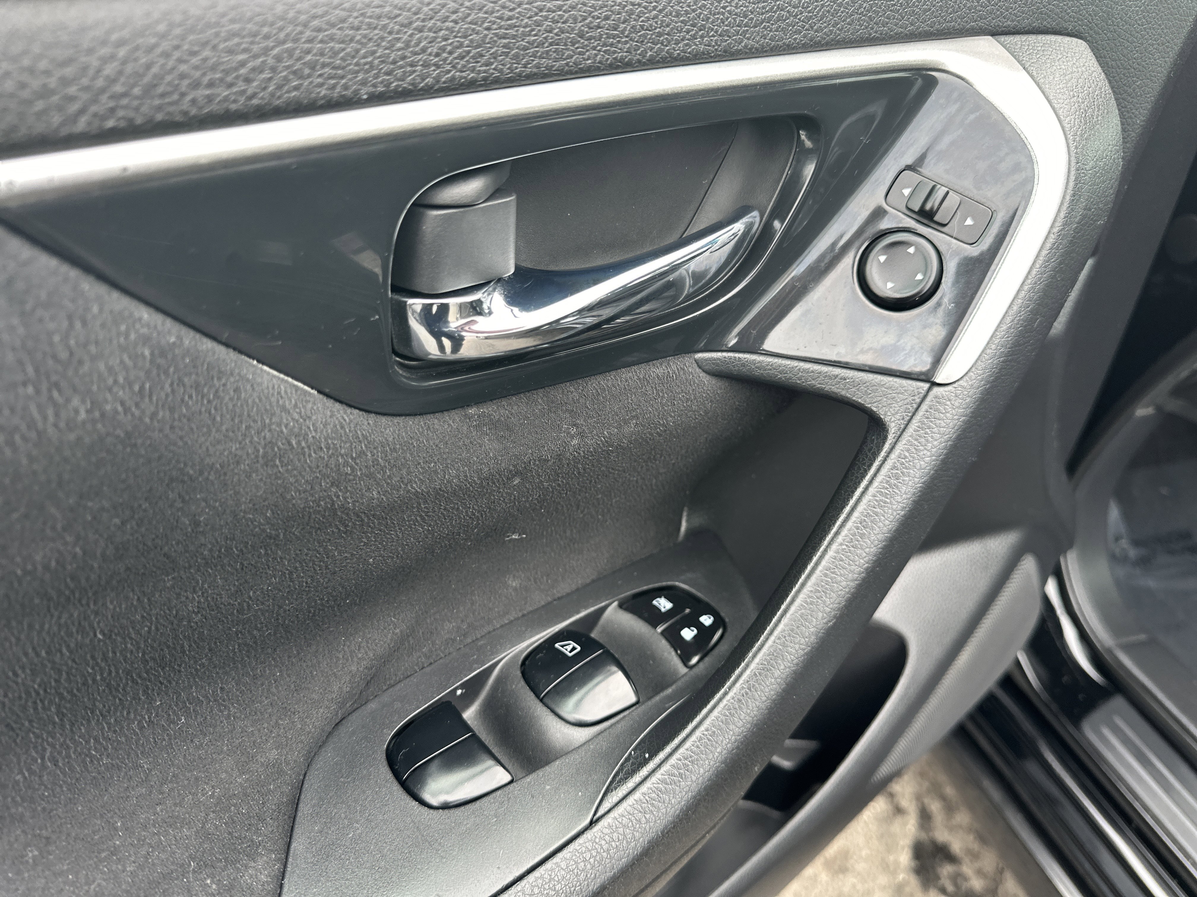 Used 2014 Nissan Altima 2.5 S w/ Display Audio Package image 14