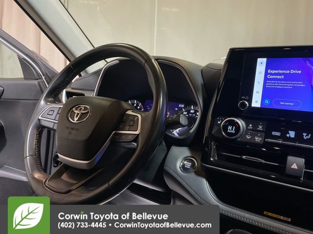 Used 2023 Toyota Highlander XLE image 22