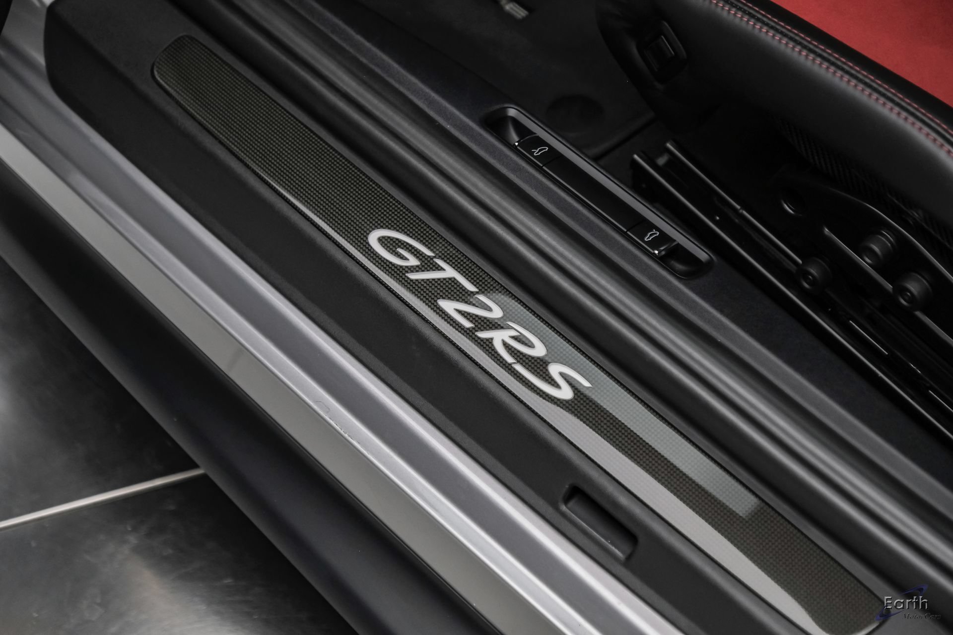 Used 2018 Porsche 911 GT2 RS RWD image 53