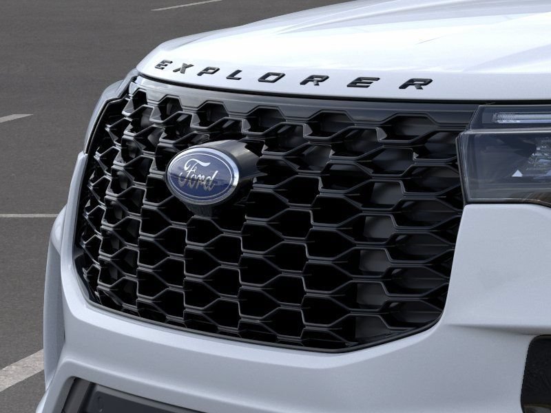 New 2026 Ford Explorer ST-Line w/ ST-Line Street Pack AWD/4WD image 18